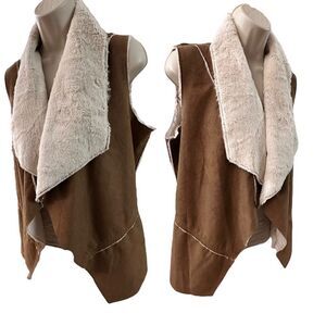 Me Jane ~ Faux Suede and fur lined vest ~ two side pockets